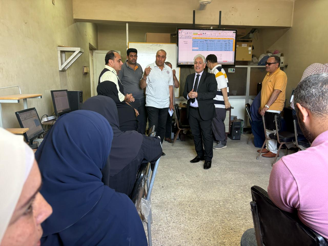 وزير القوى العامله 
